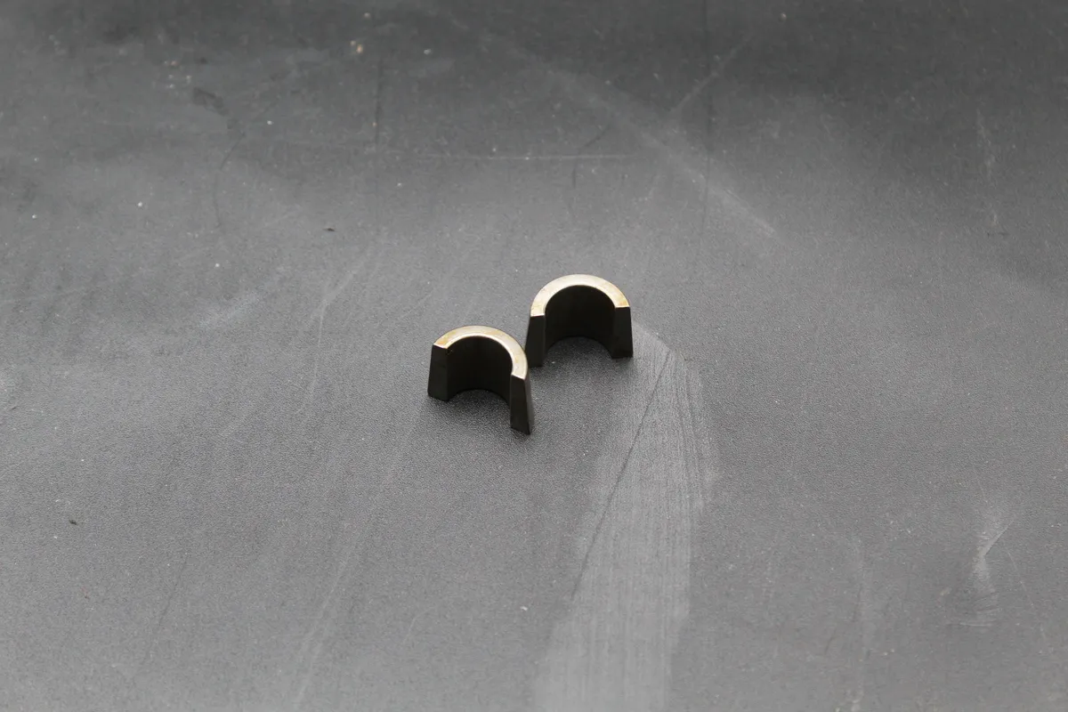 BERGEN  Tapered Seat Lock Valve Spring