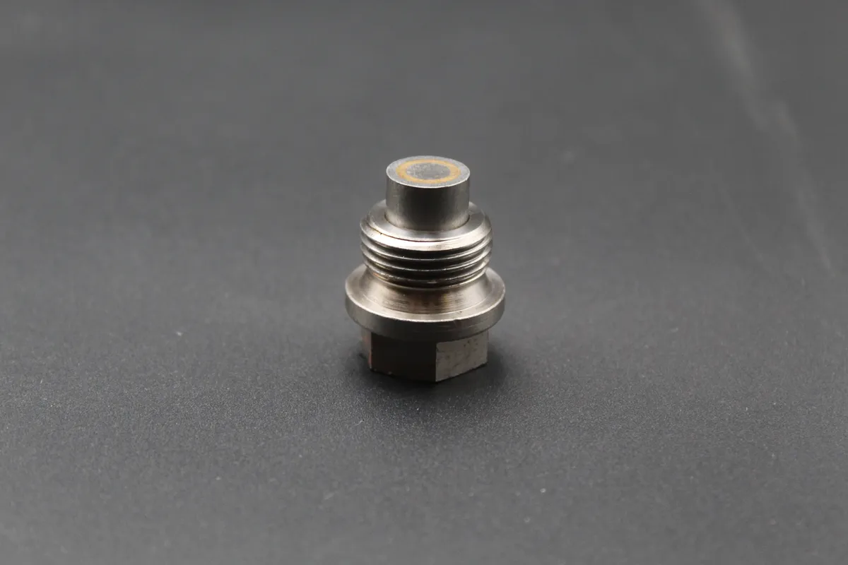 MAK Magnetic Plug MAK Magnetic Plug