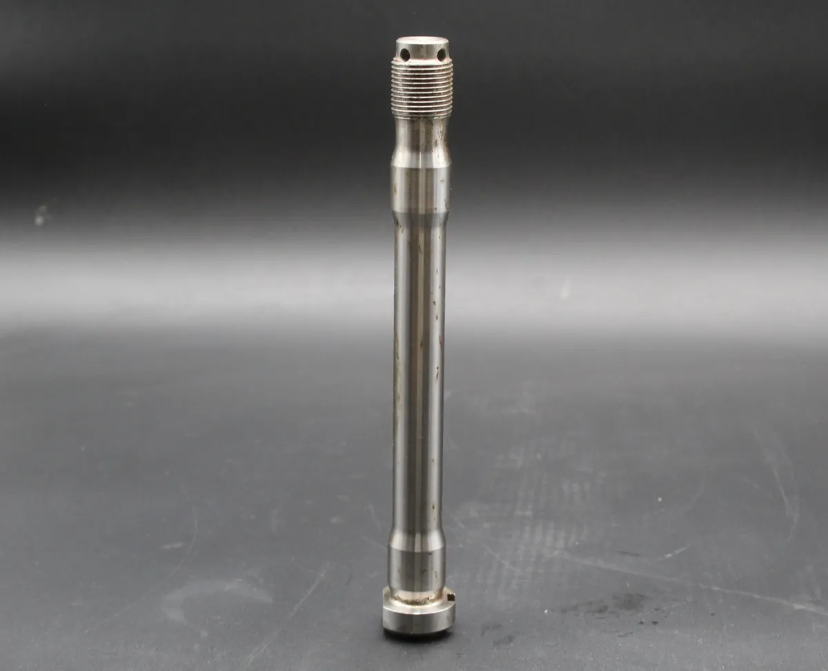 MAK M281/282 Fuel Injector Delivery Pipe