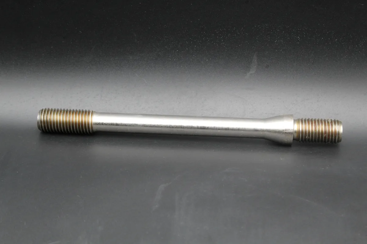 DEUTZ MWM 510-D510-TBD510 Stud