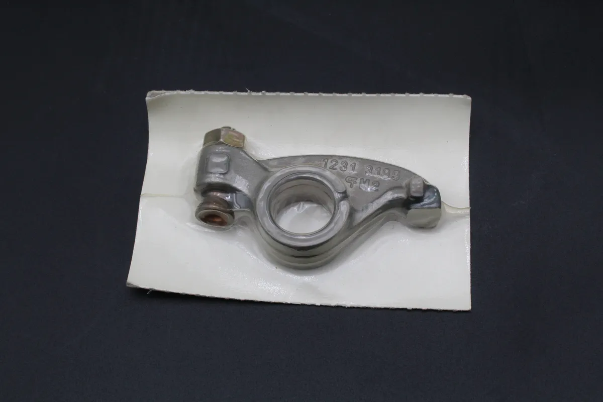 MWM TCG2016 Rocker Arm Inlet