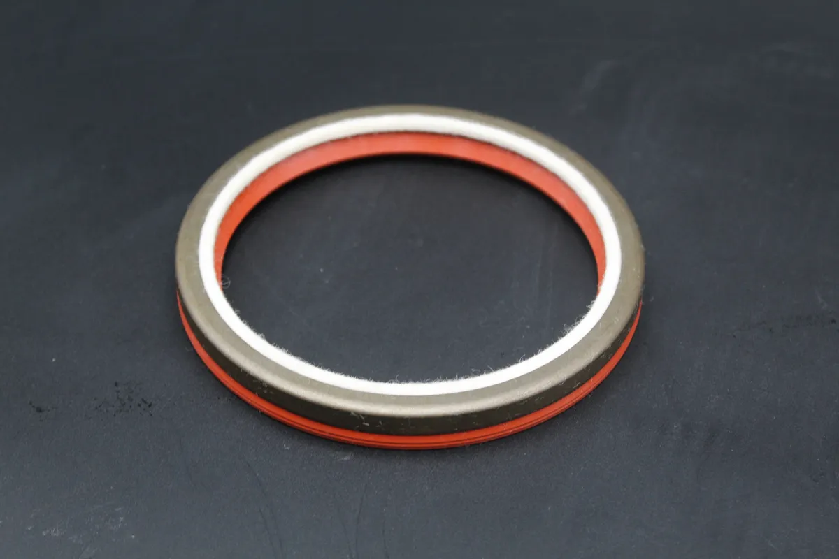 DEUTZ MWM TD226 Rotary Shaft Seal