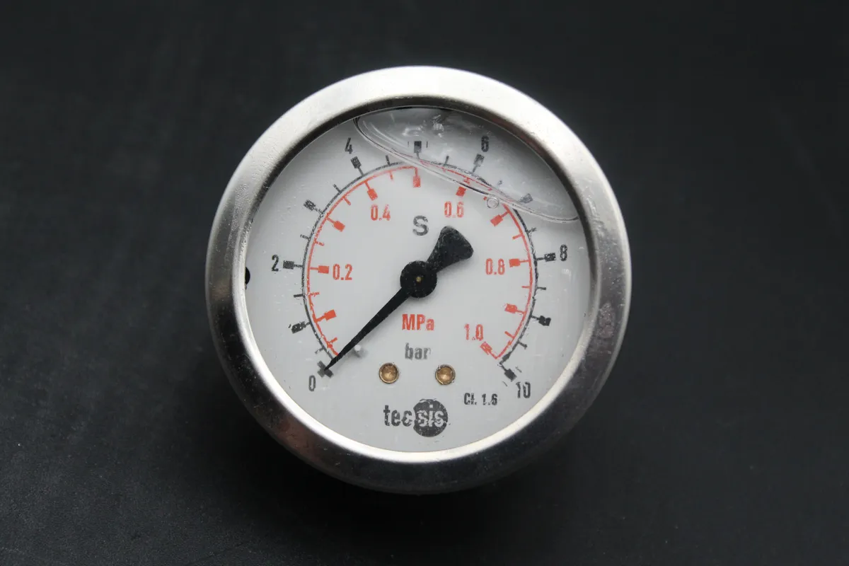 MAK M32C Pressure Gauge