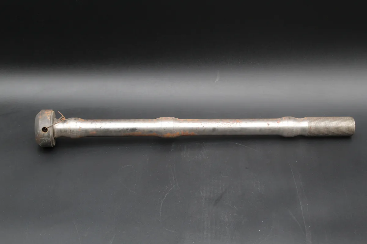 MAK M282 Bearing Bolt MAK M282 Bearing Bolt