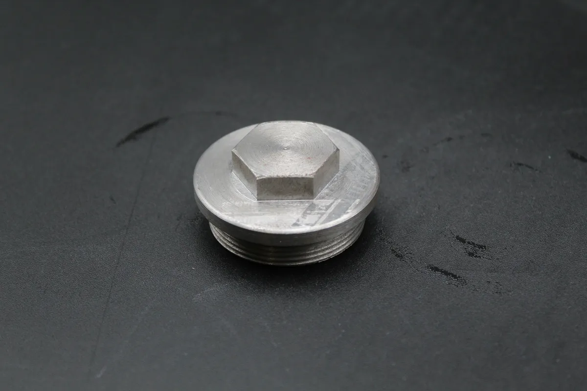 DEUTZ 816-D816-S/B/AM816 Screw Plug