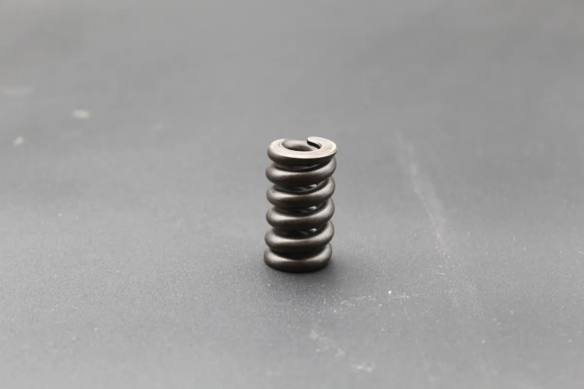 DEUTZ 540-D540-R/S/BVM540 Compression Spring