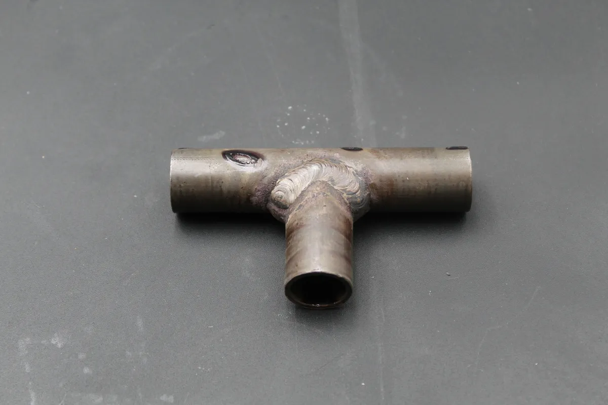 DEUTZ 528-D528-R/S/BAM528 Pipe Line