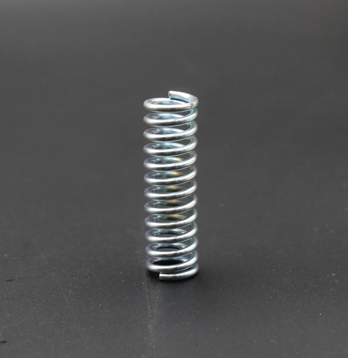 DEUTZ 816-D816-S/B/AM816 Spring