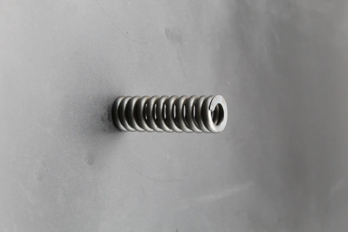 DAIHATSU PS-26 Spring For Cylinder Safety Valve DAIHATSU PS-26 Spring For Cylinder Safety Valve