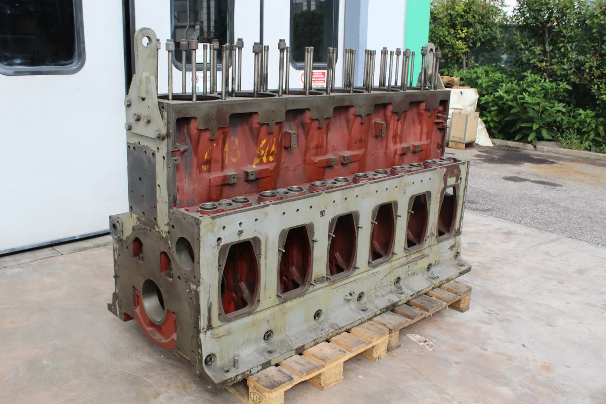 MAK M282 Engine Housing 6M282