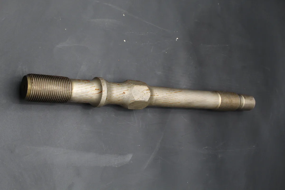 BERGEN K25:30 Stud For Cylinder Head BERGEN K25:30 Stud For Cylinder Head