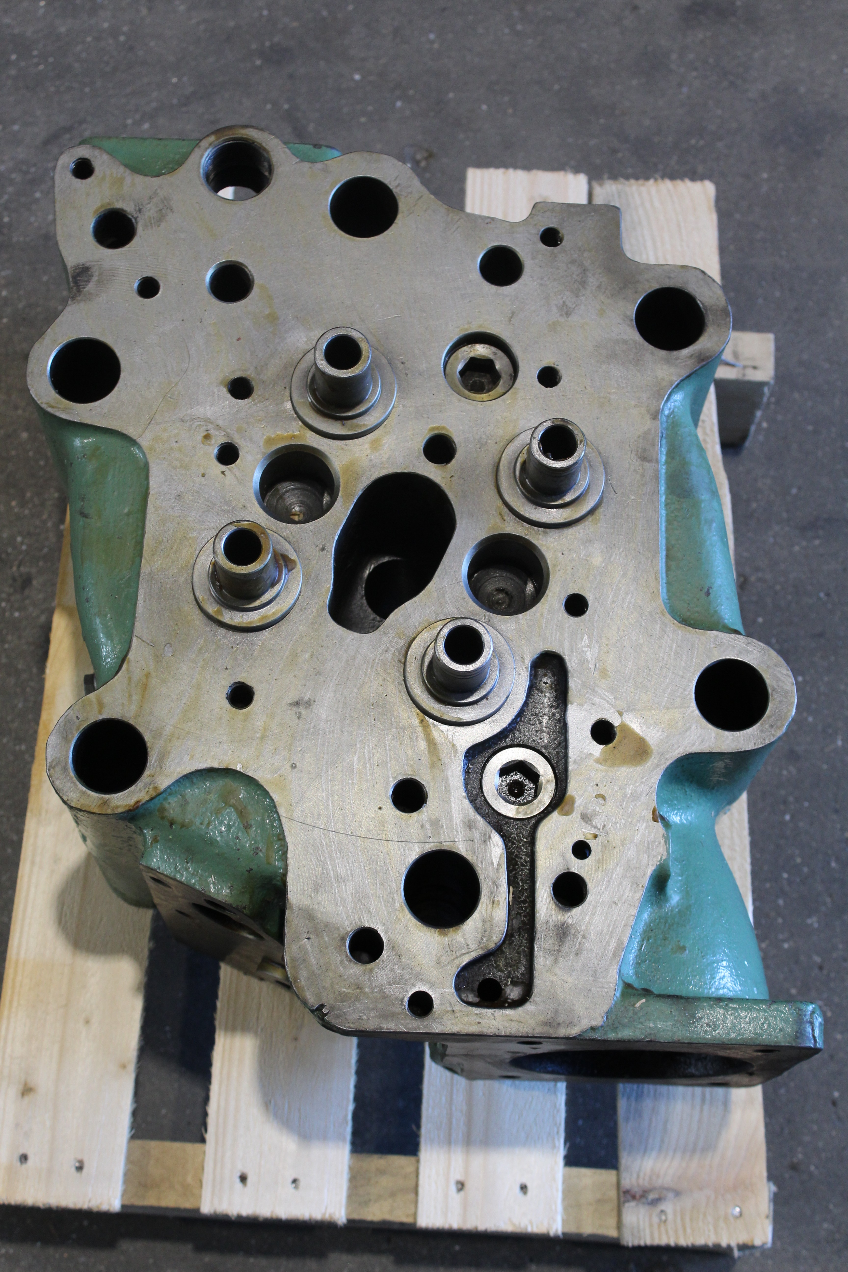 YANMAR M220 Cylinder Head